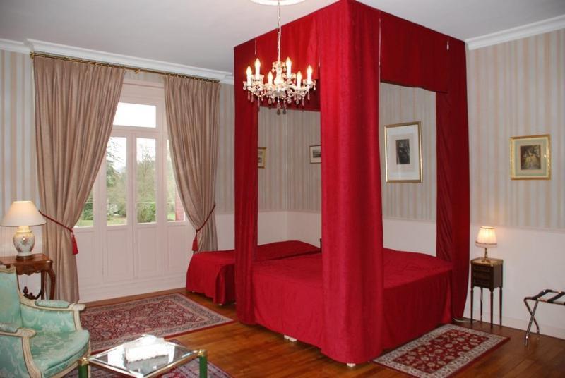 Le Moulin De Francueil Bed & Breakfast Exterior photo